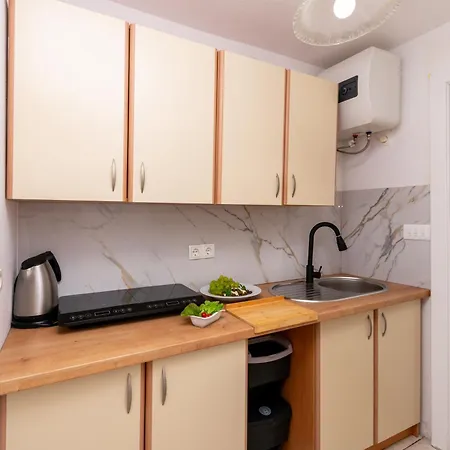 Andrijana Apartament *